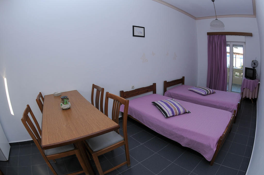 Efstathia Hotel Xirokambos  Room photo
