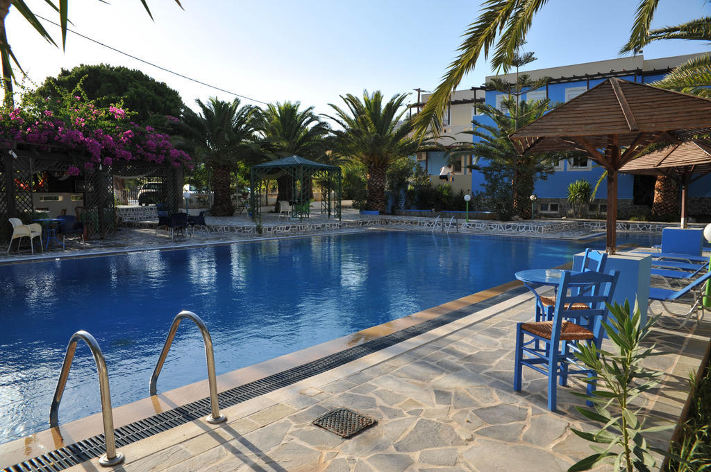 Efstathia Hotel Xirokambos  Exterior photo