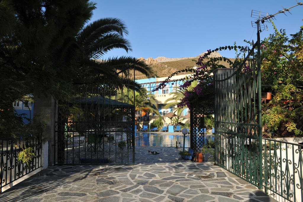 Efstathia Hotel Xirokambos  Exterior photo