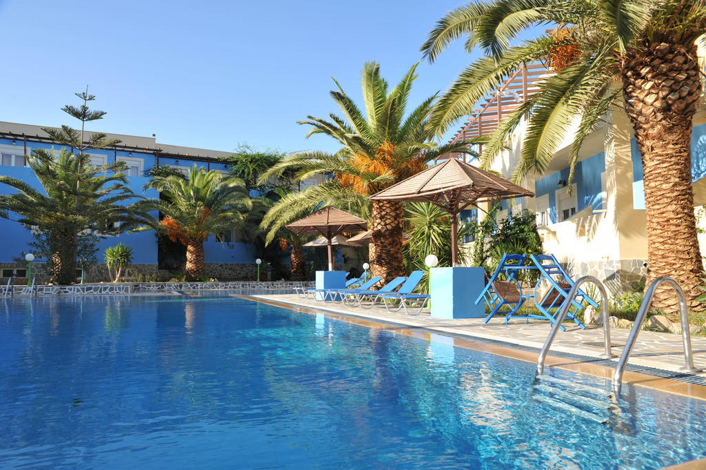 Efstathia Hotel Xirokambos  Exterior photo