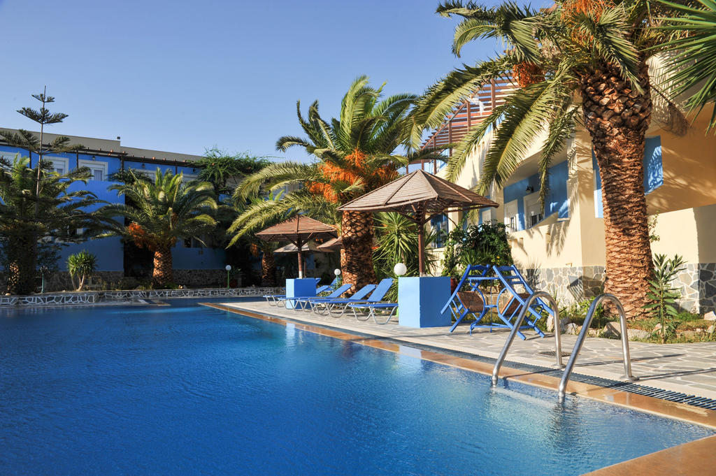 Efstathia Hotel Xirokambos  Exterior photo